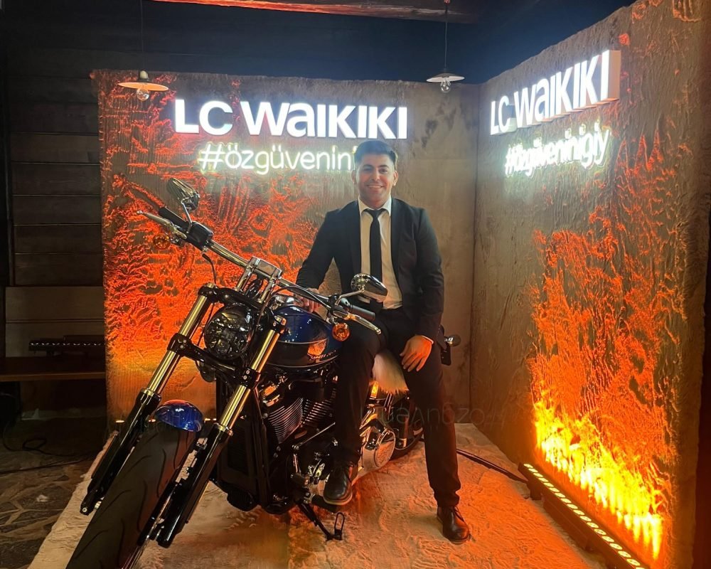 LCW Waikiki Kürk Lansman Organizasyonu